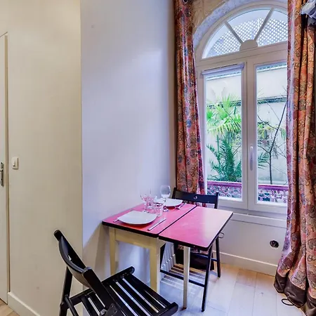 Charming Next To The Eiffel Tower * Paris